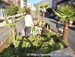 Anamur Belediyesi Park Baheler Mdrlnden Sonbahar Bakm